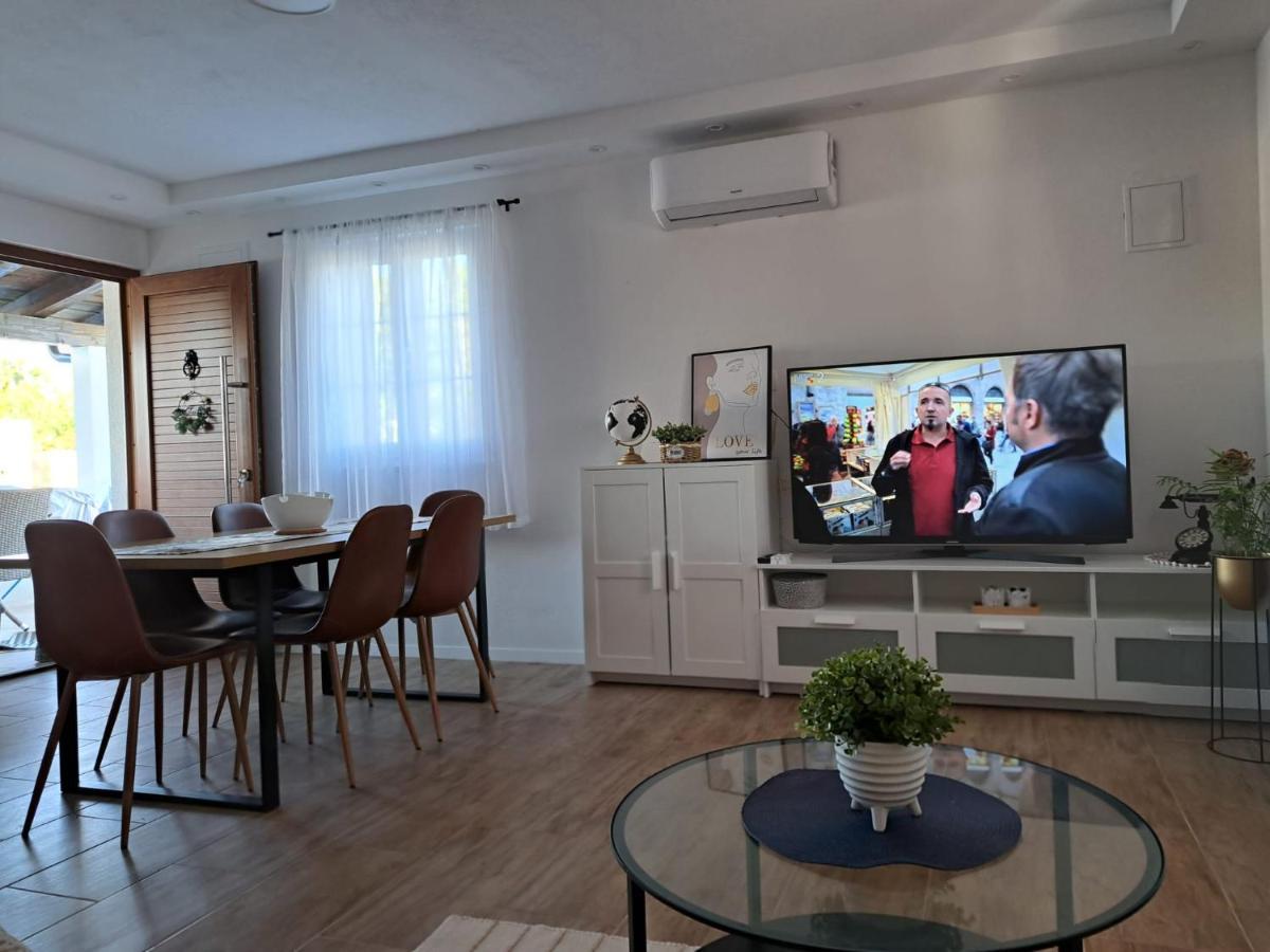 Villa Venkin Dvor Novalja Buitenkant foto